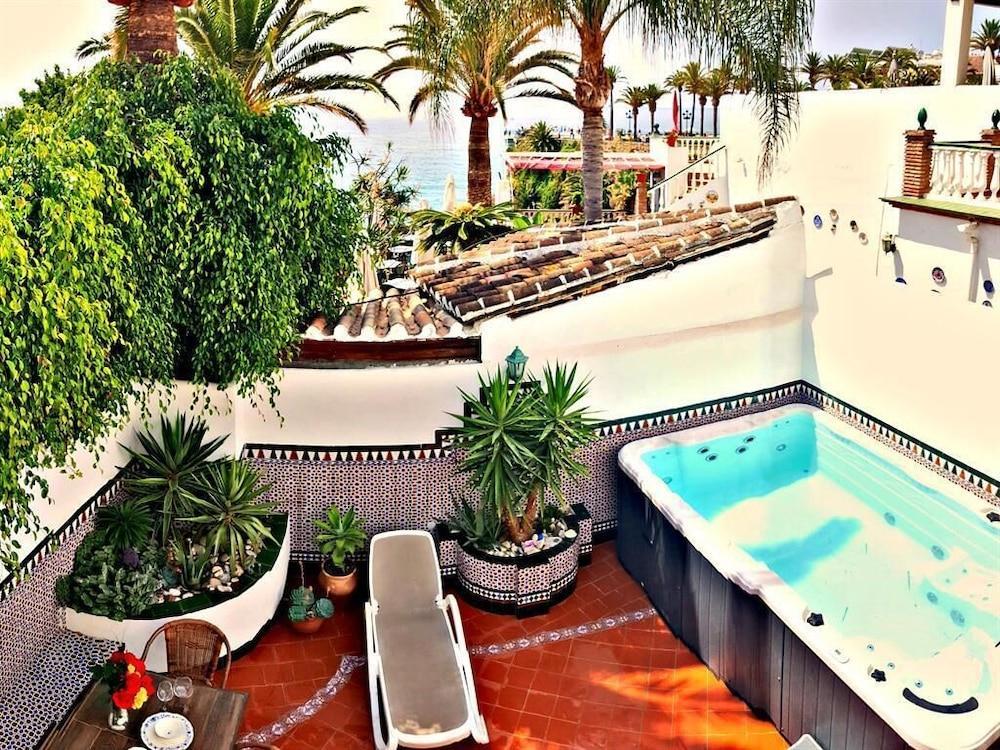 Villa Carabeo Nerja Exterior foto